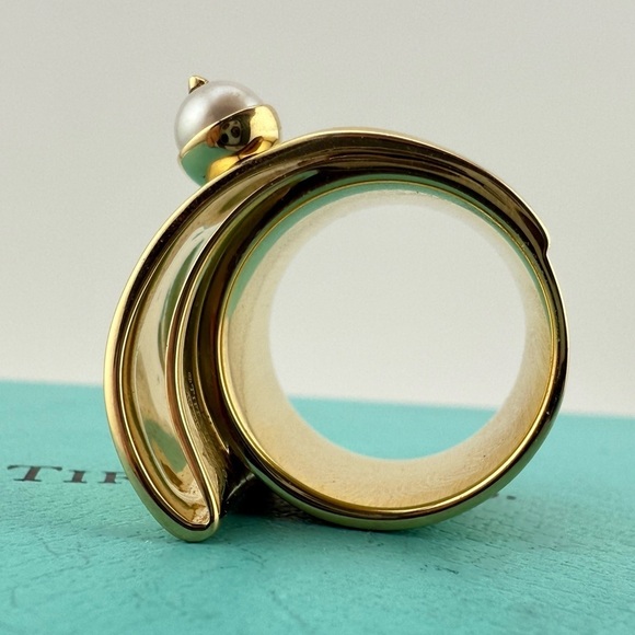 Tiffany & Co. Eddie Borgo Pearl Ring in 18k Yellow Gold 18g ✨ - Picture 5 of 10